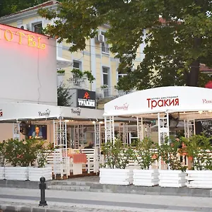 Trakia Hotel